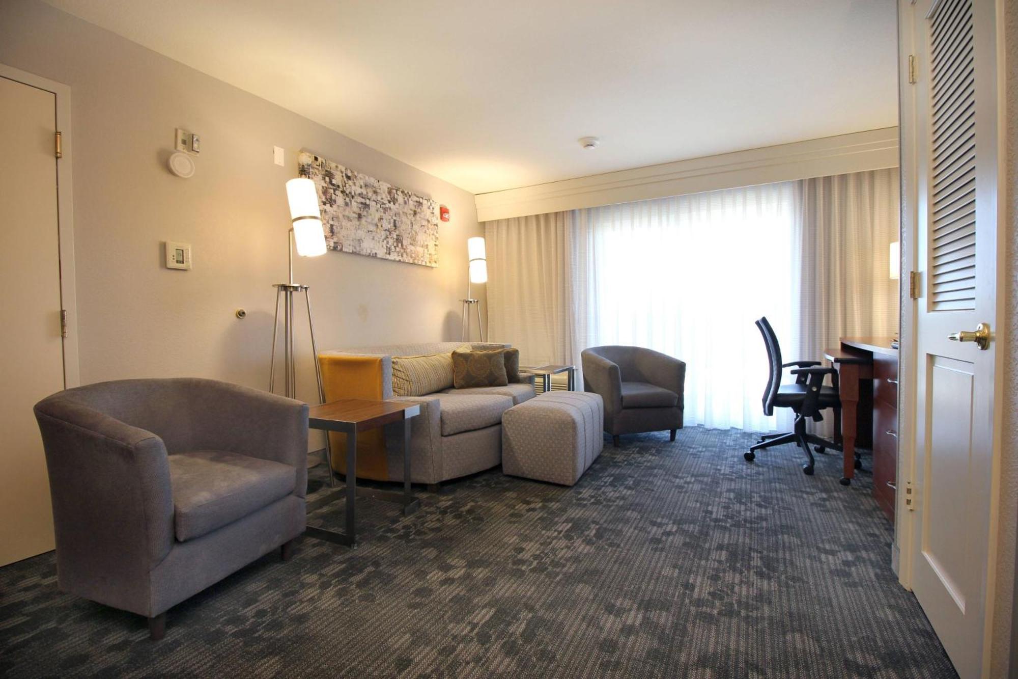 Courtyard By Marriott Merced Extérieur photo