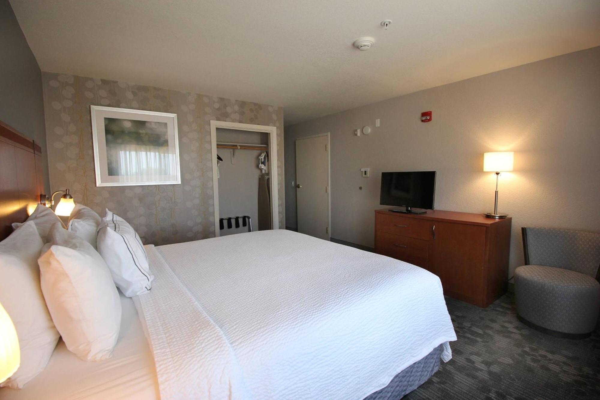 Courtyard By Marriott Merced Extérieur photo