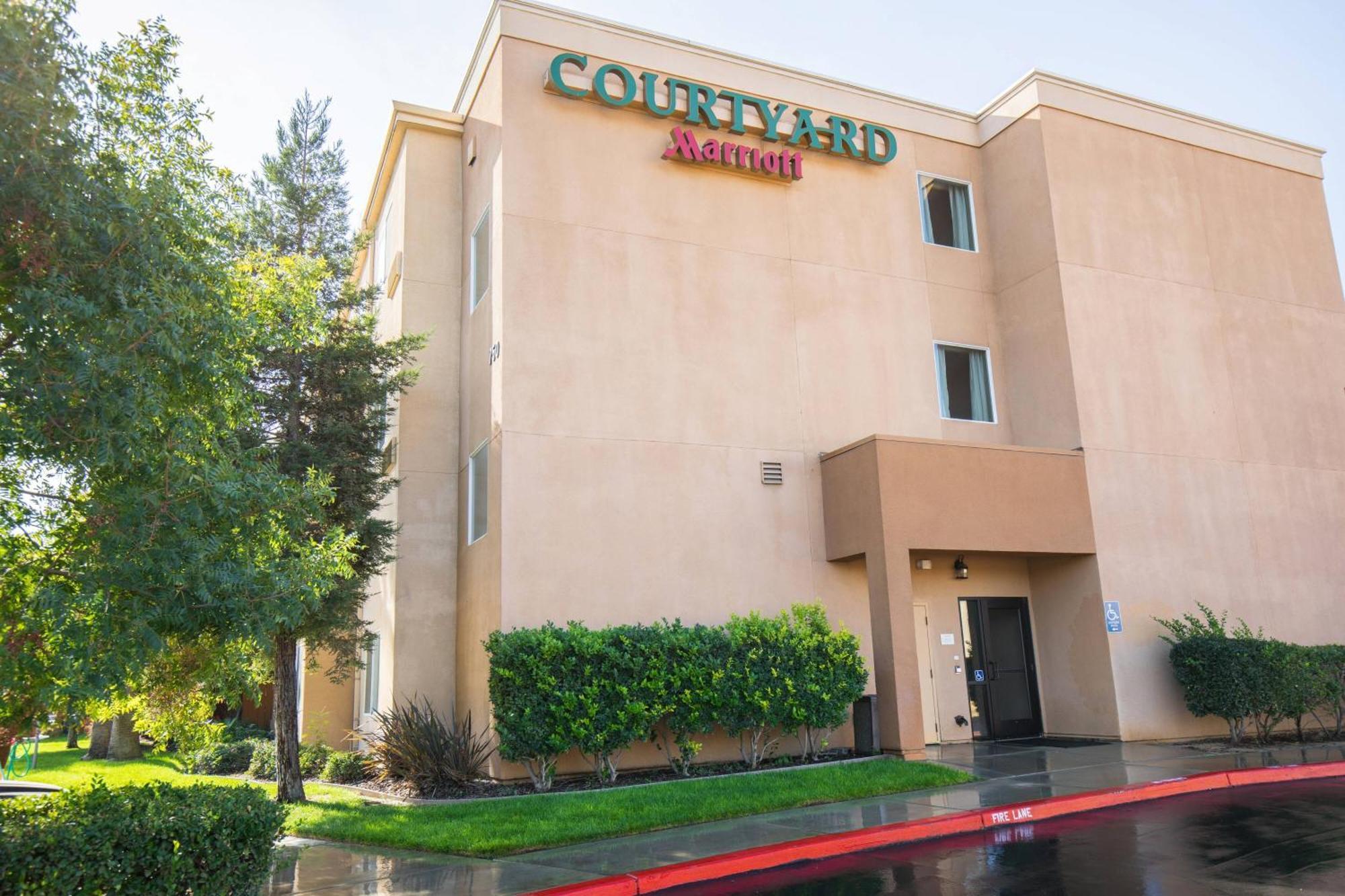 Courtyard By Marriott Merced Extérieur photo