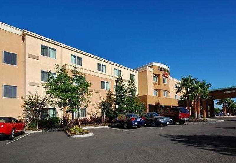 Courtyard By Marriott Merced Extérieur photo